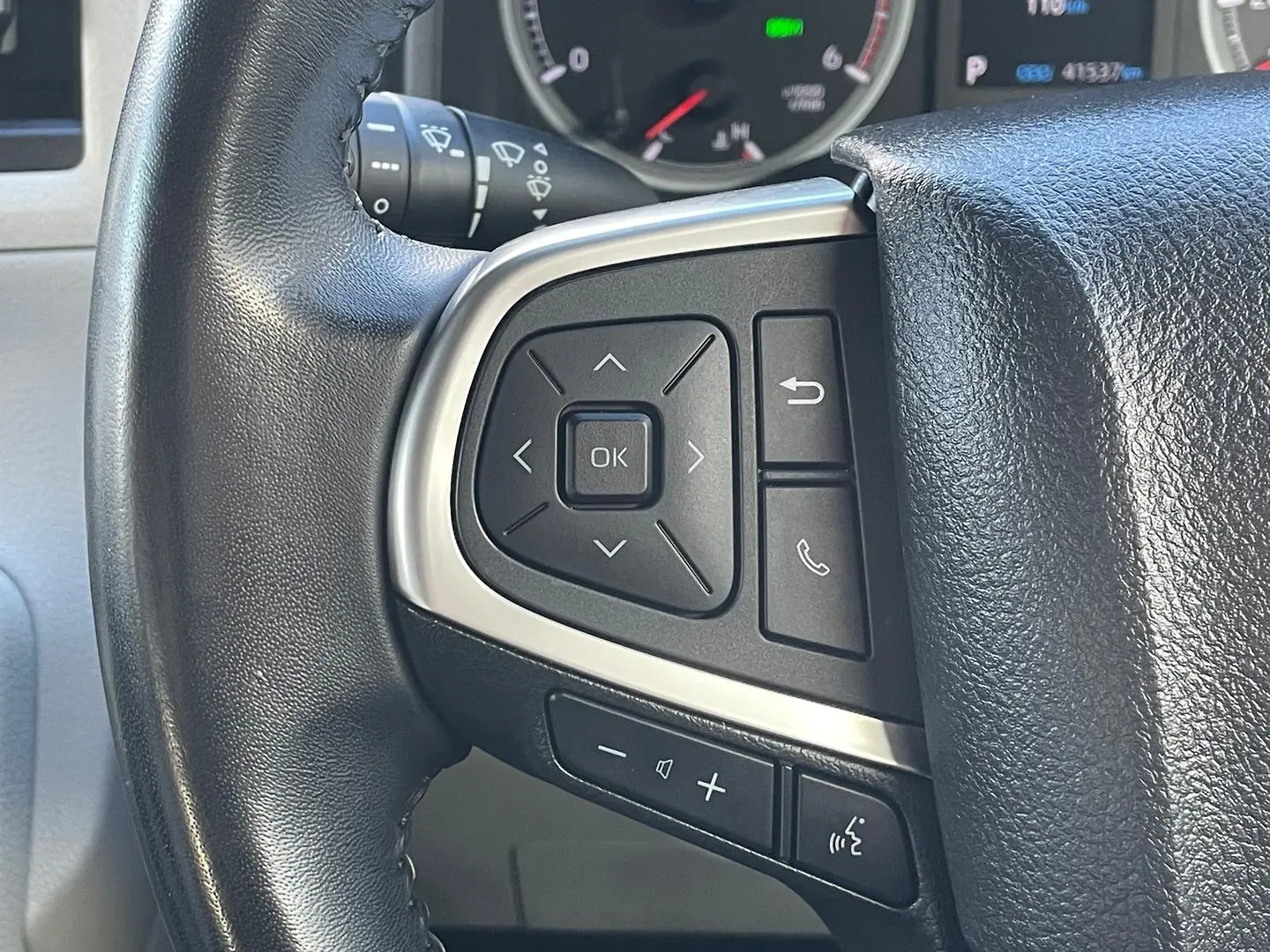 2019 Toyota Hiace Gallery Image 19