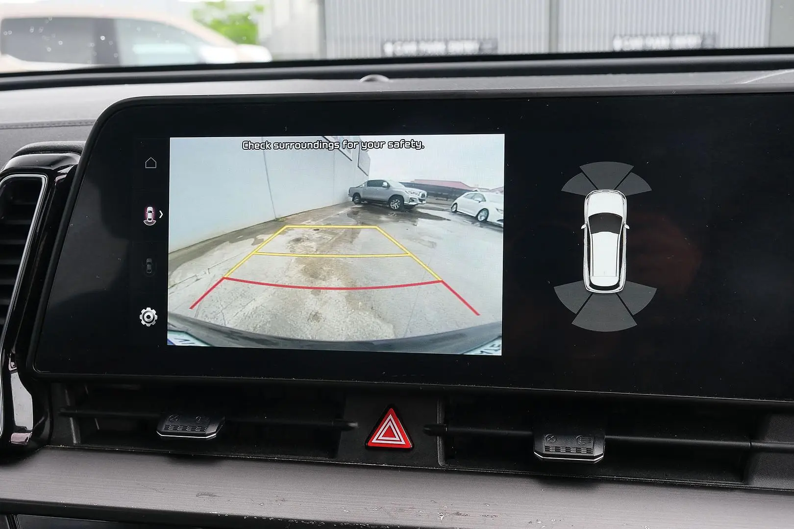 2022 Kia Sportage Gallery Image 9