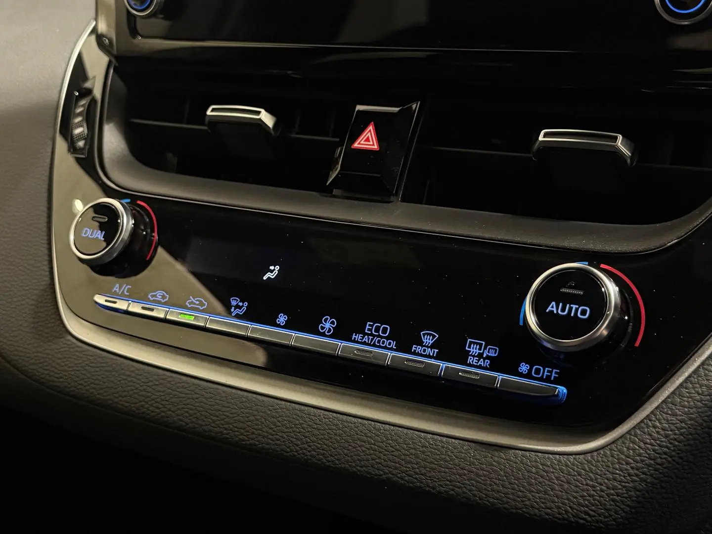2021 Toyota Corolla Gallery Image 19
