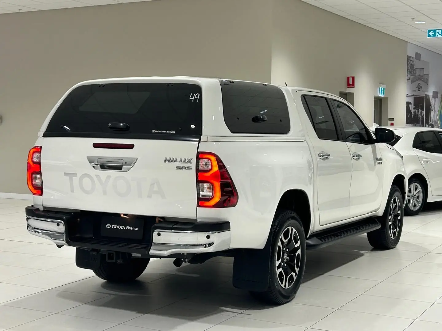 2021 Toyota Hilux Gallery Image 10