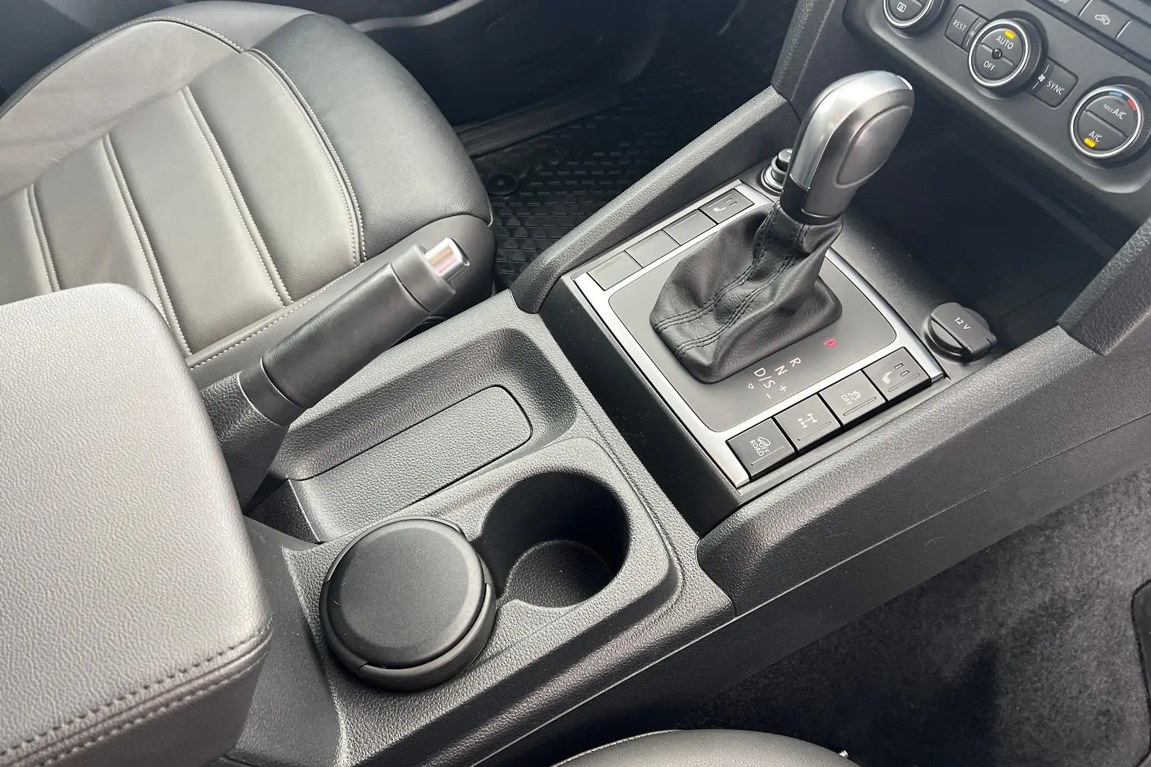 2021 Volkswagen Amarok Gallery Image 22