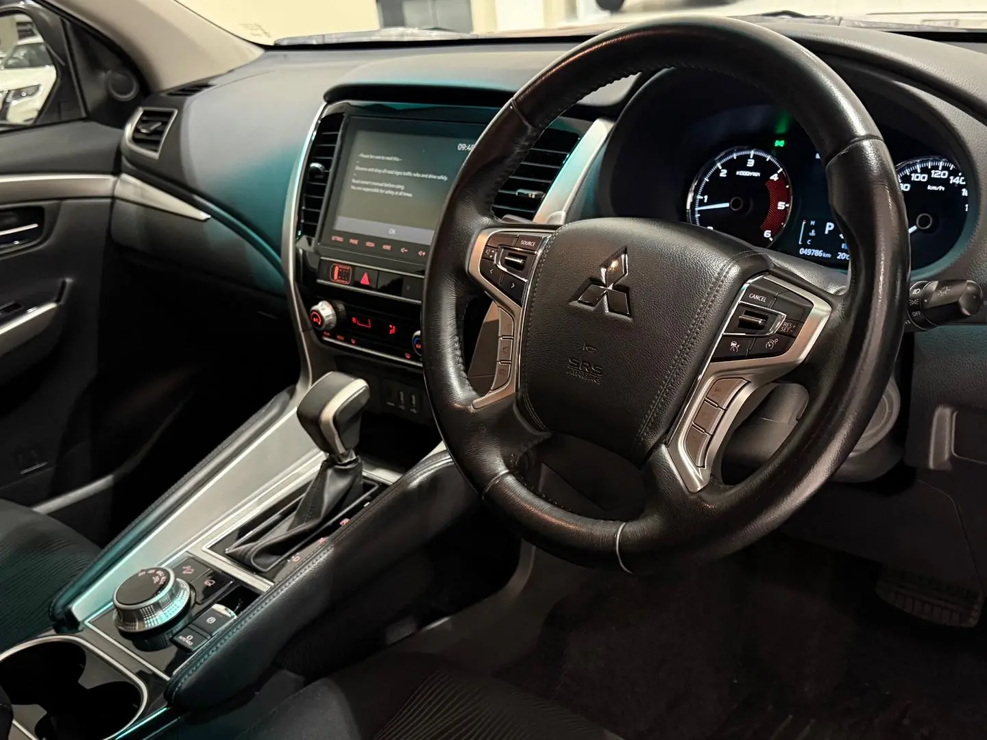 2022 Mitsubishi Pajero Sport Gallery Image 13