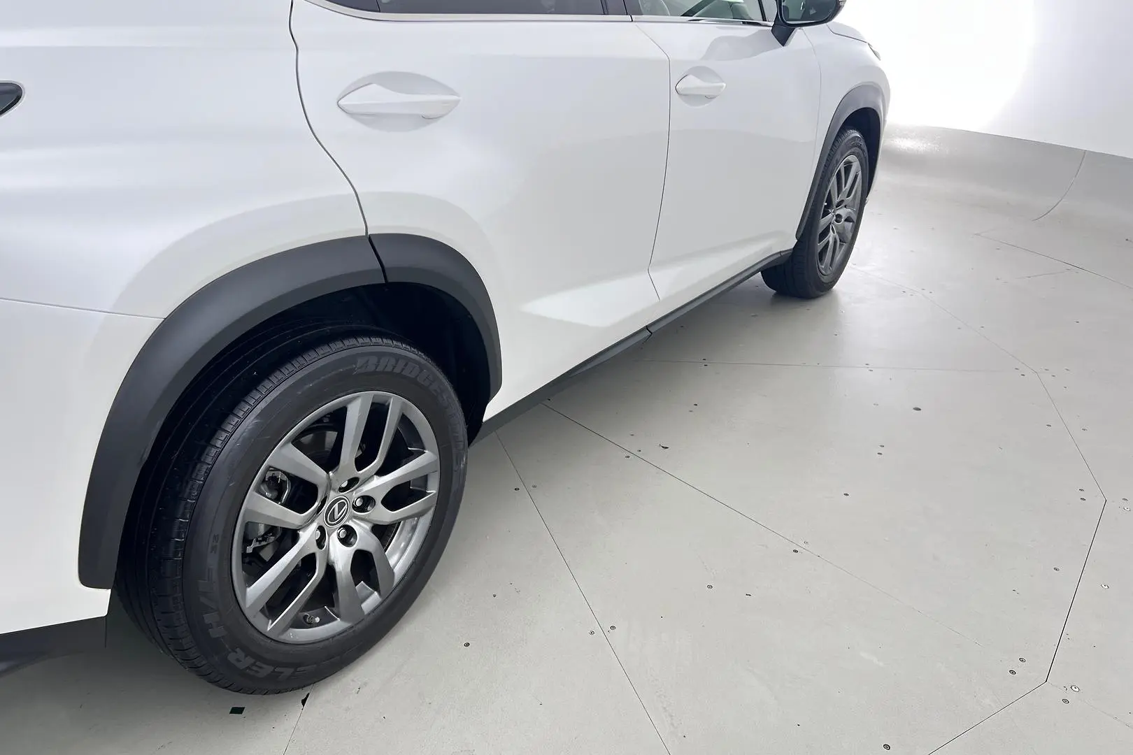 2020 Lexus NX Gallery Image 11