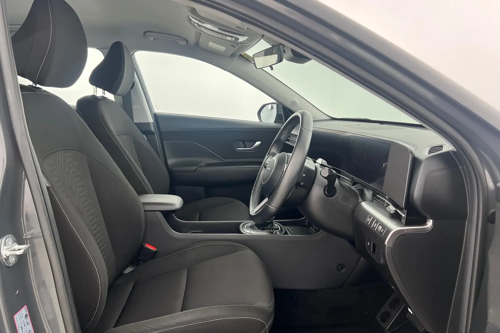 2024 Hyundai Kona Gallery Image 10