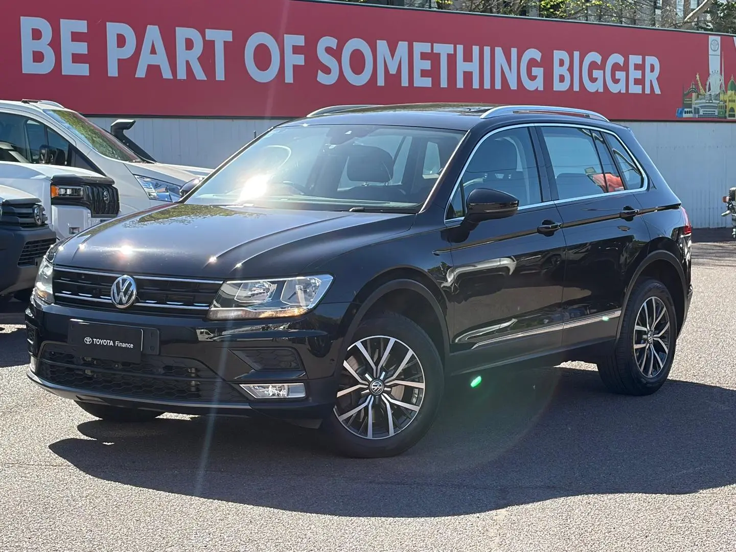 2017 Volkswagen Tiguan Gallery Image 10