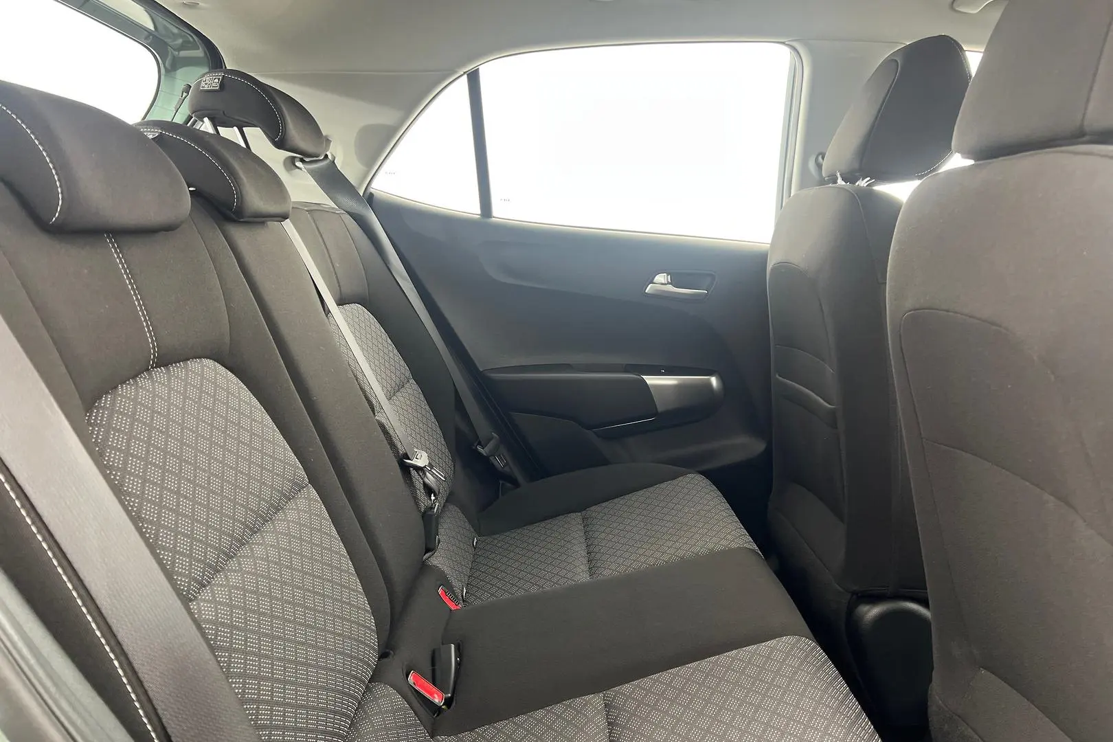2024 Kia Picanto Gallery Image 10