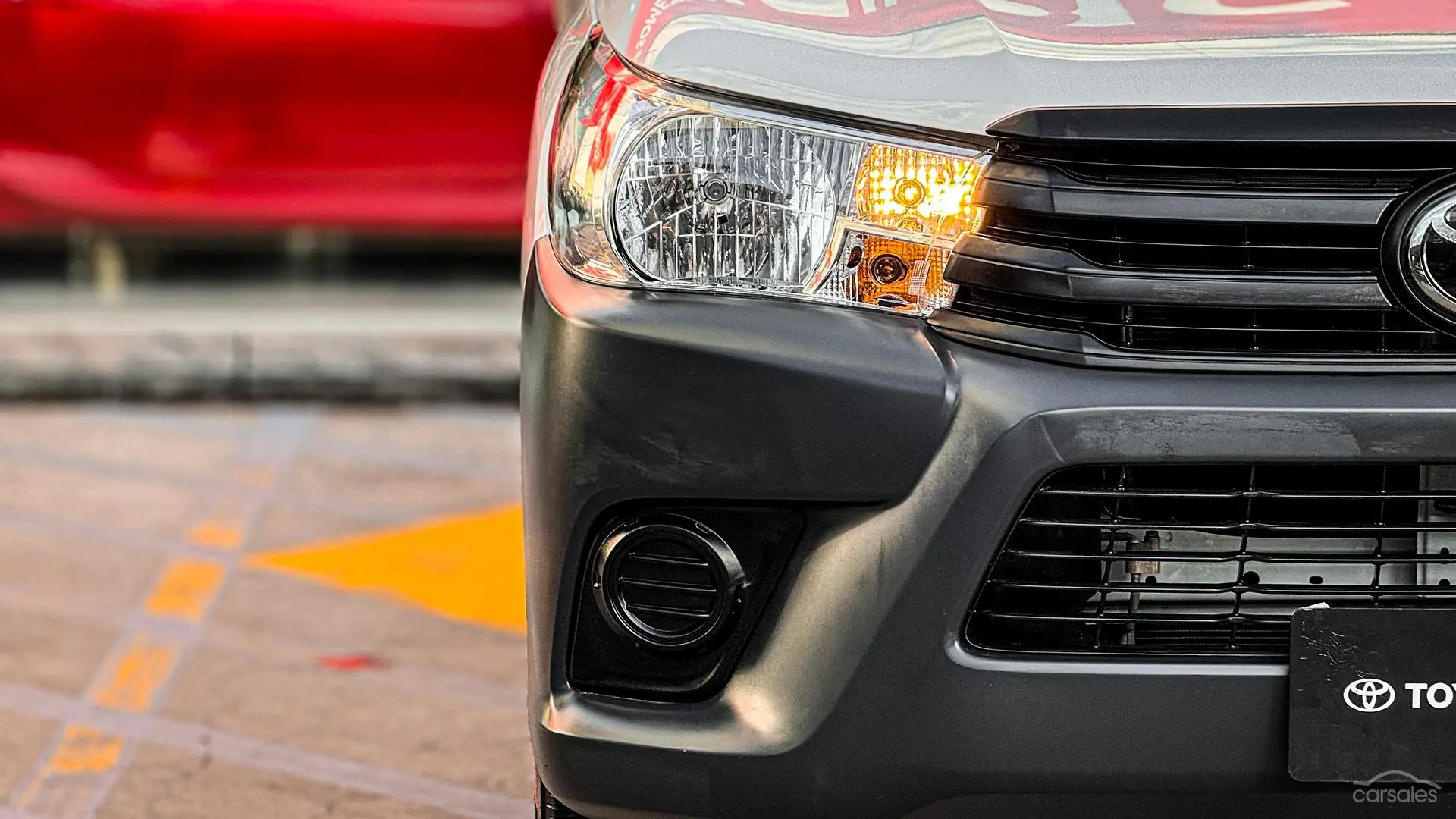 2019 Toyota Hilux Image 12