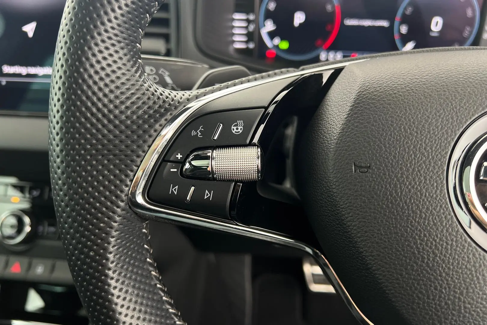 2023 SKODA Karoq Gallery Image 17
