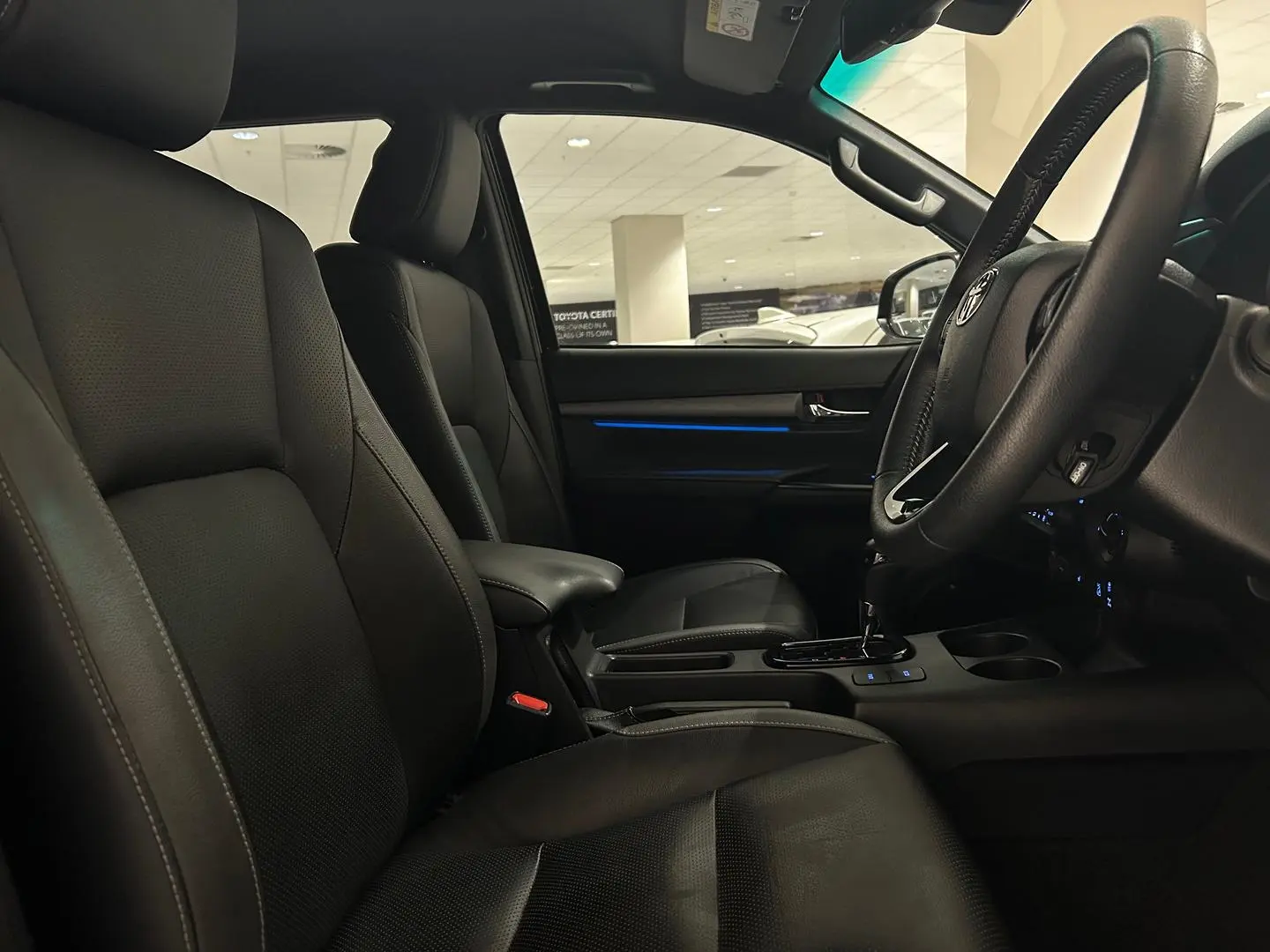 2023 Toyota Hilux Gallery Image 12