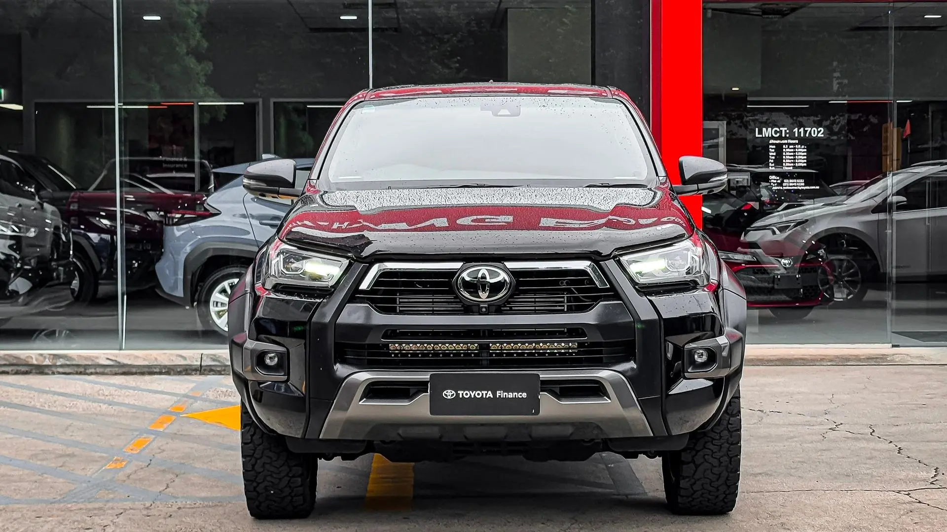 2022 Toyota Hilux Gallery Image 11