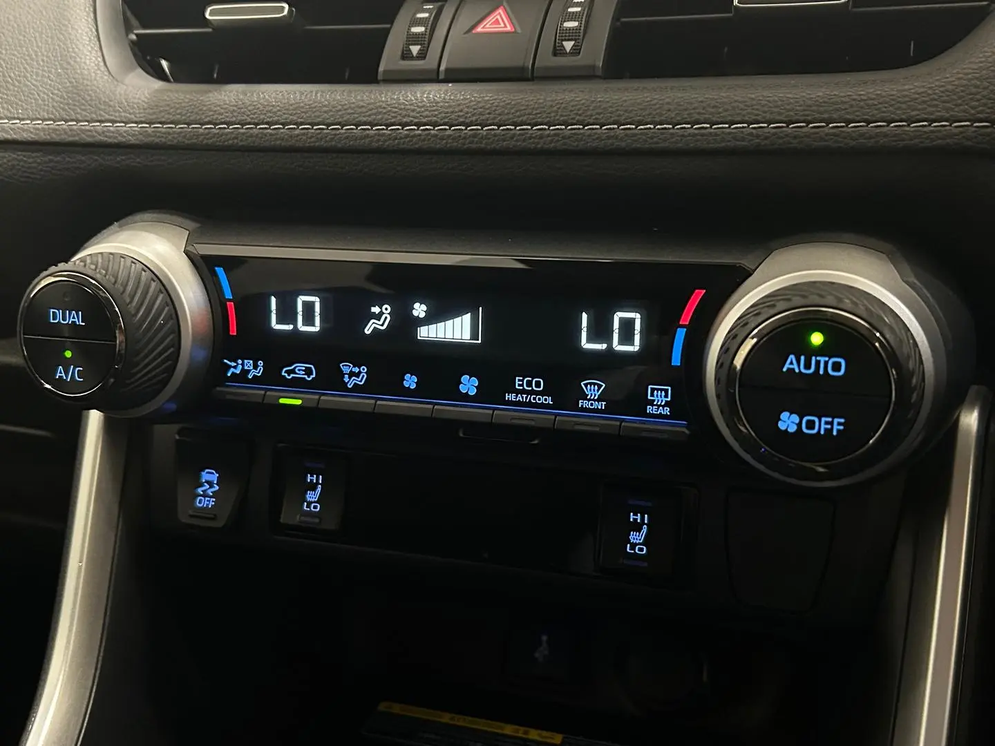 2020 Toyota RAV4 Gallery Image 18