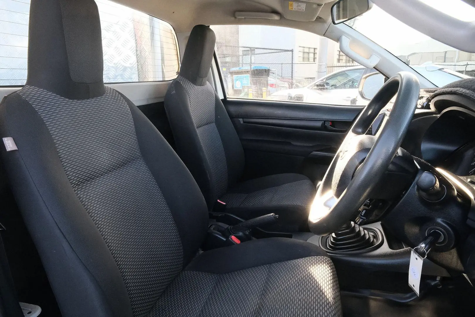 2018 Toyota Hilux Gallery Image 13