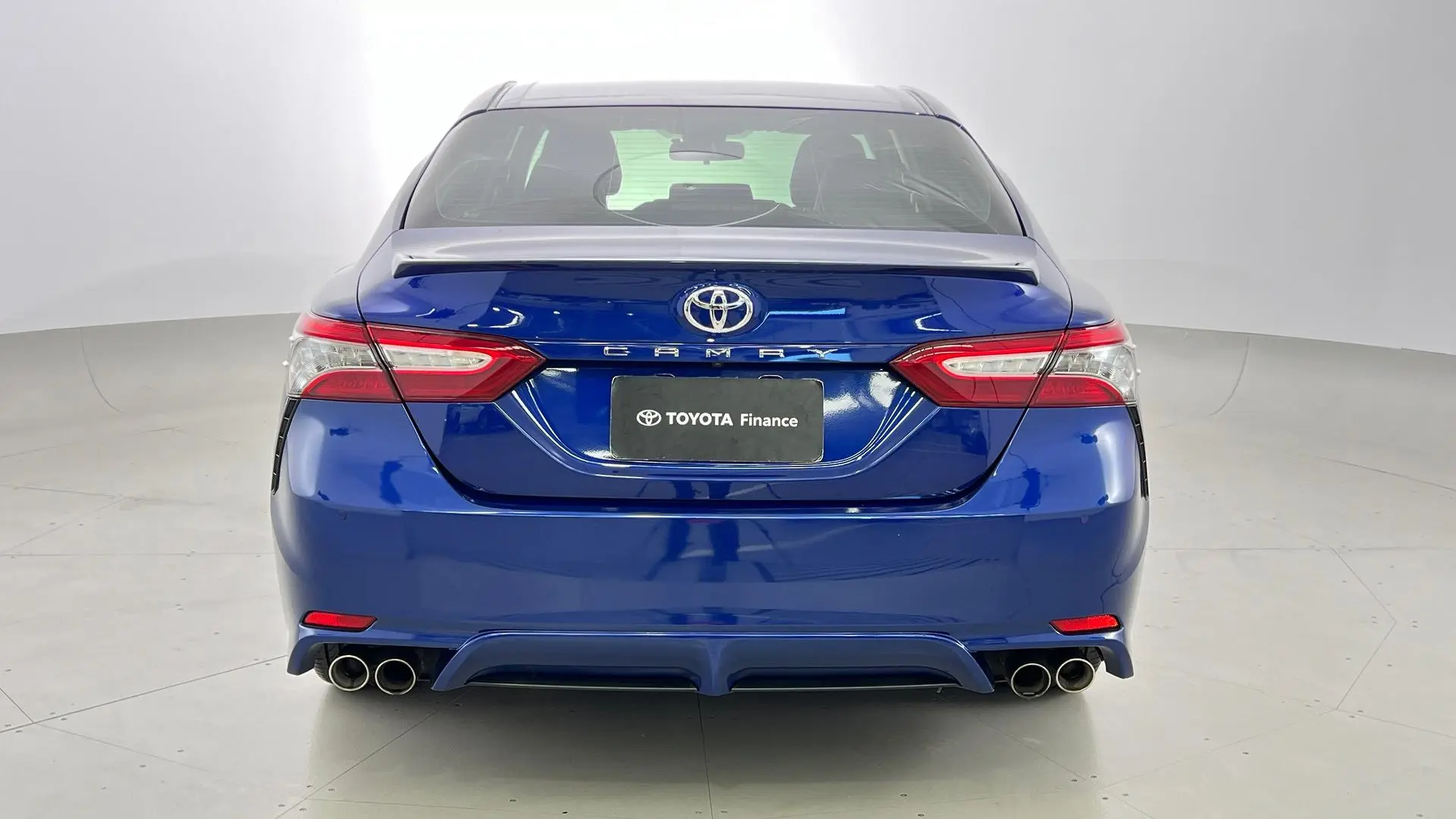 2019 Toyota Camry Gallery Image 7