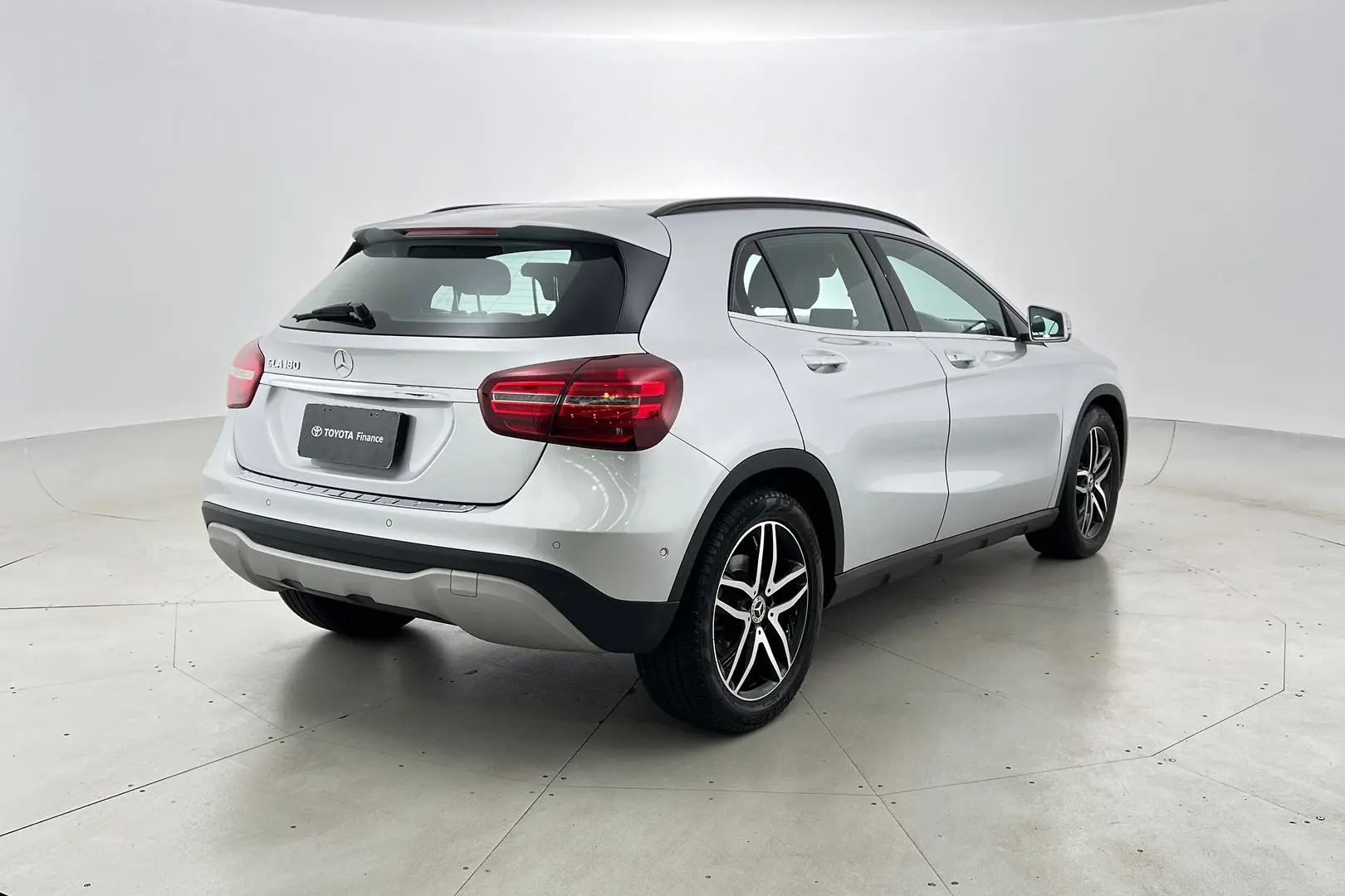 2019 Mercedes-Benz Gla-Class Gallery Image 5