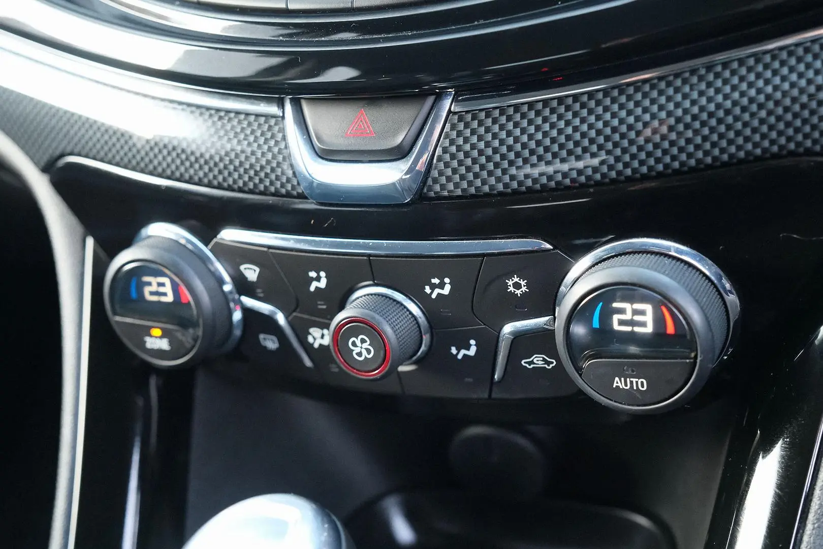 2017 Holden Commodore Gallery Image 18