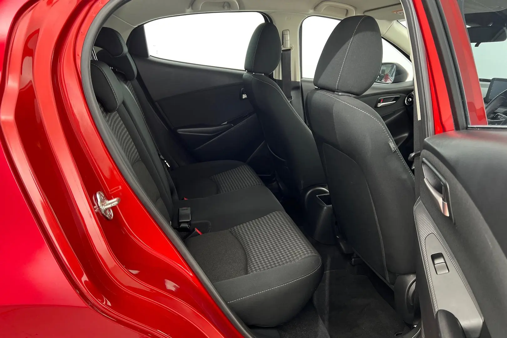 2019 Mazda 2 Gallery Image 15