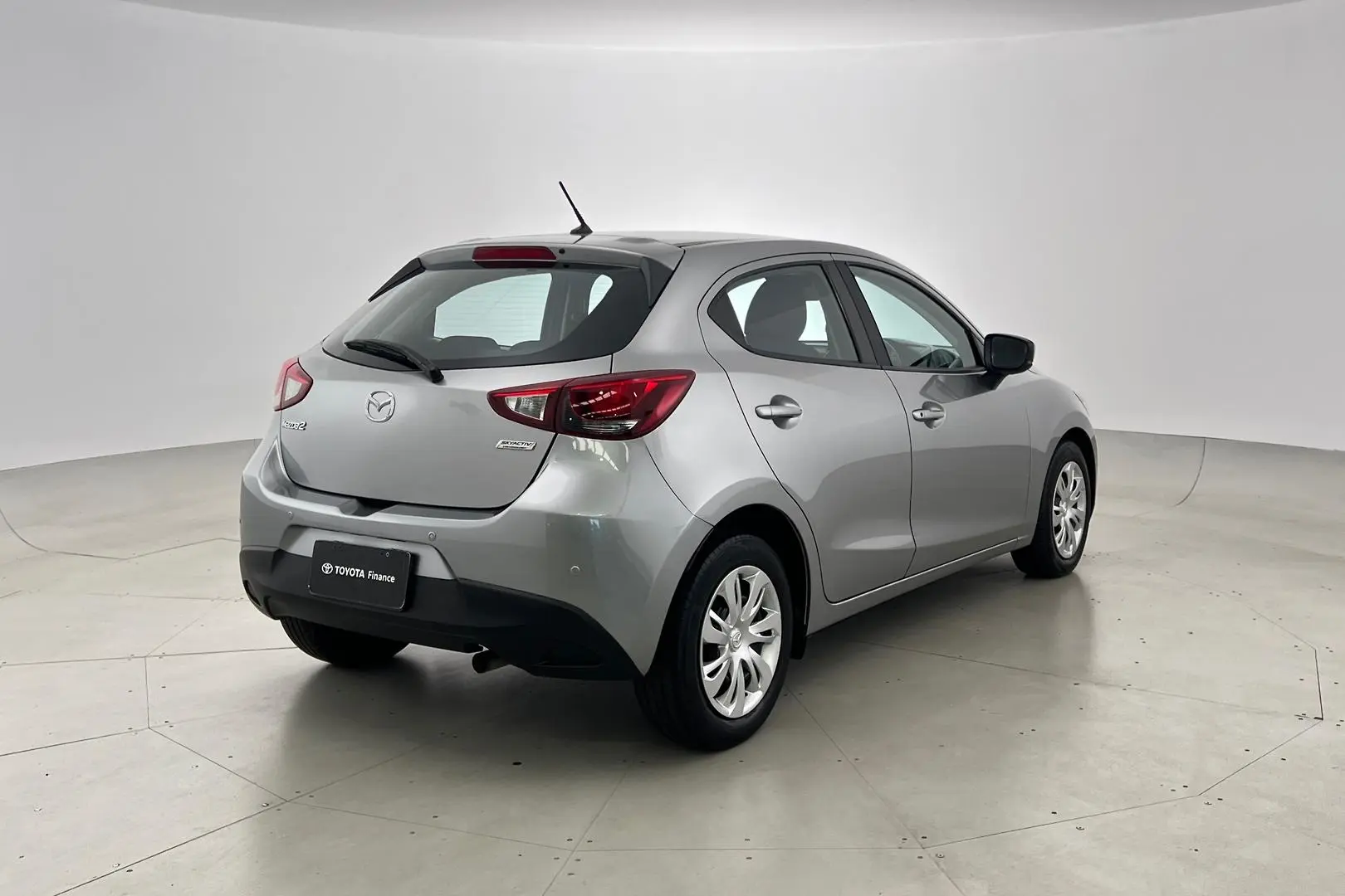 2017 Mazda 2 Gallery Image 4