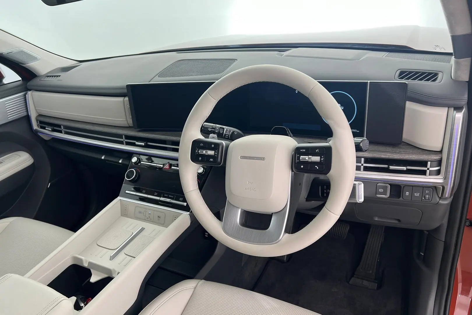 2024 Hyundai Santa Fe Gallery Image 12