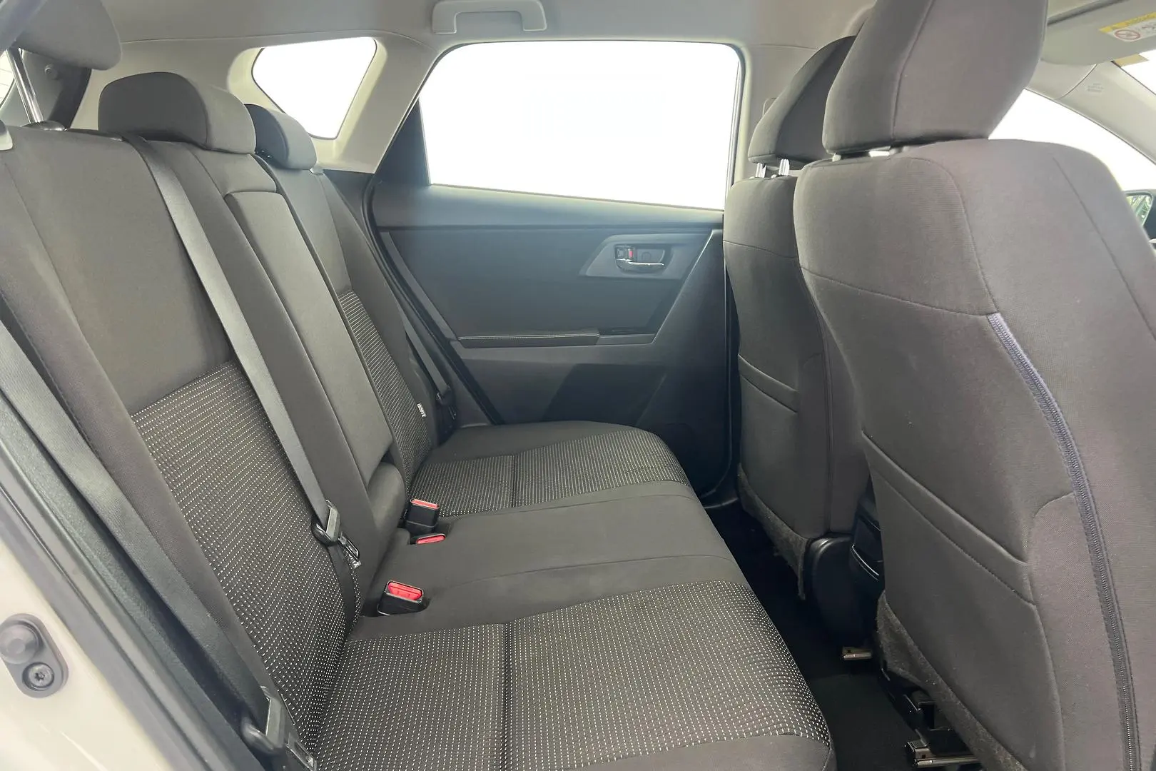 2014 Toyota Corolla Gallery Image 19