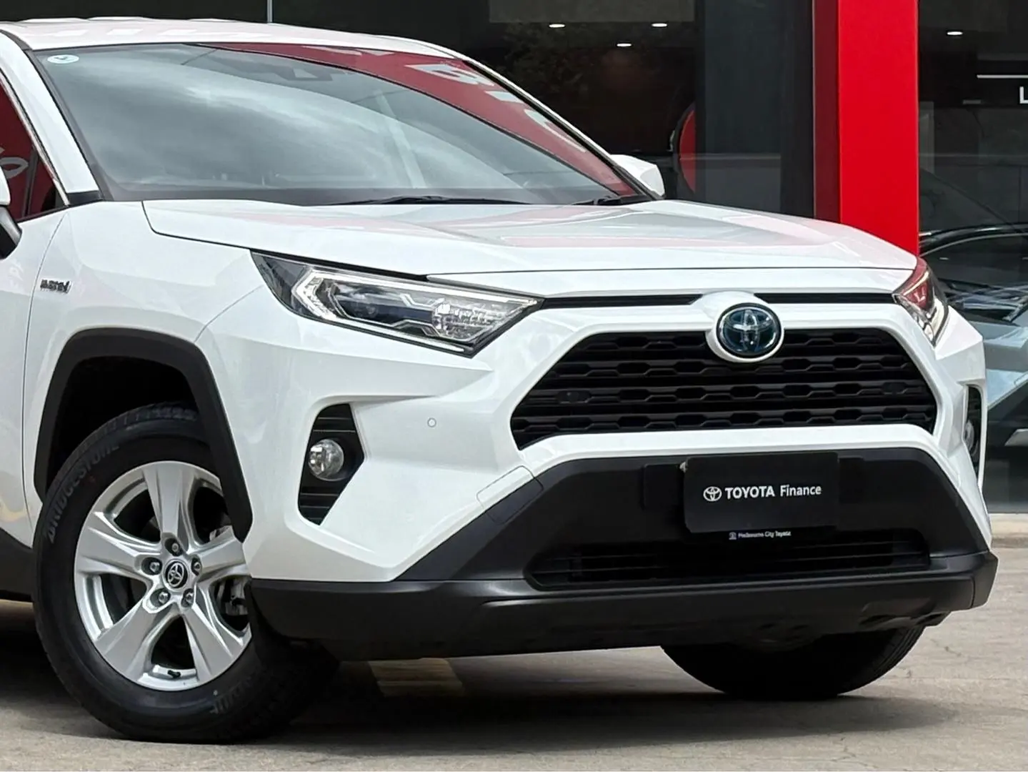 2021 Toyota RAV4 Gallery Image 3