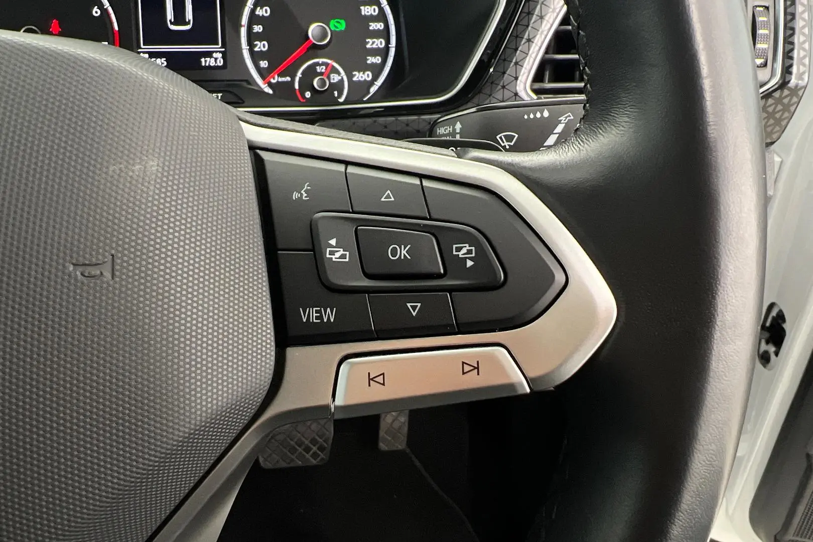 2021 Volkswagen T-Cross Gallery Image 18