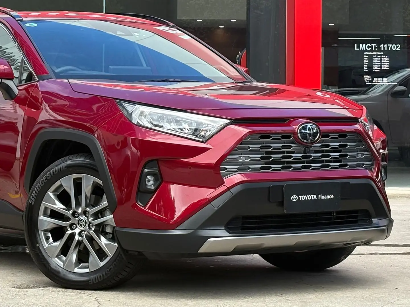 2024 Toyota RAV4 Gallery Image 4