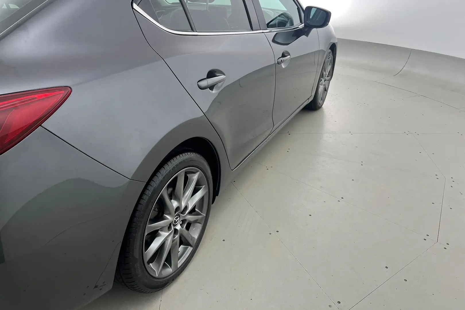 2017 Mazda 3 Gallery Image 5