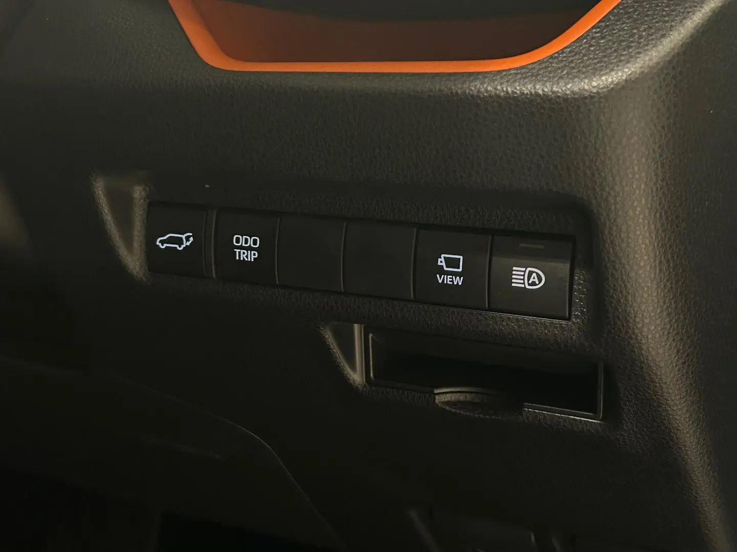 2024 Toyota RAV4 Gallery Image 24