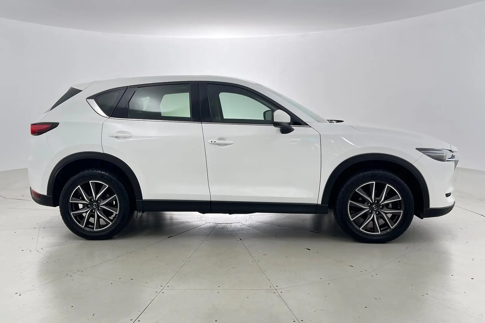 2018 Mazda CX-5 Gallery Image 3