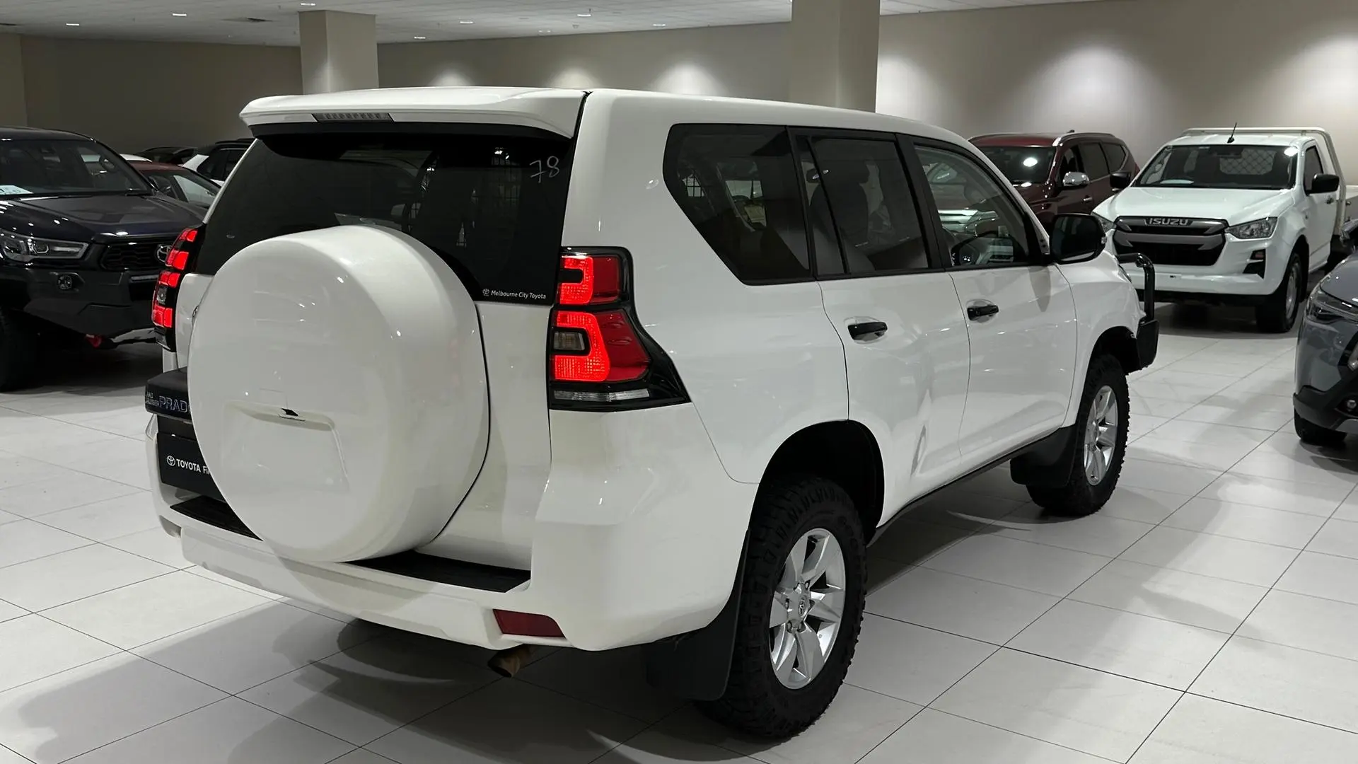 2022 Toyota Landcruiser Prado Gallery Image 10