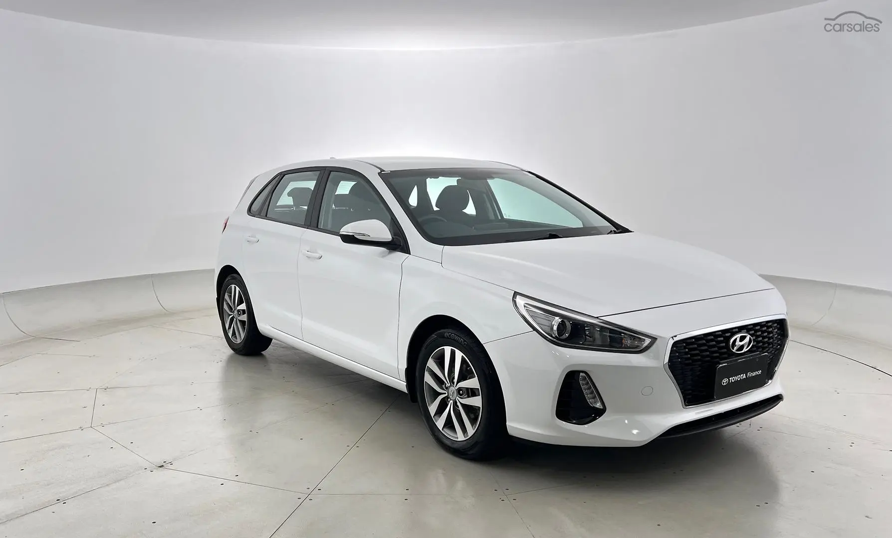 2020 Hyundai i30 Image 1