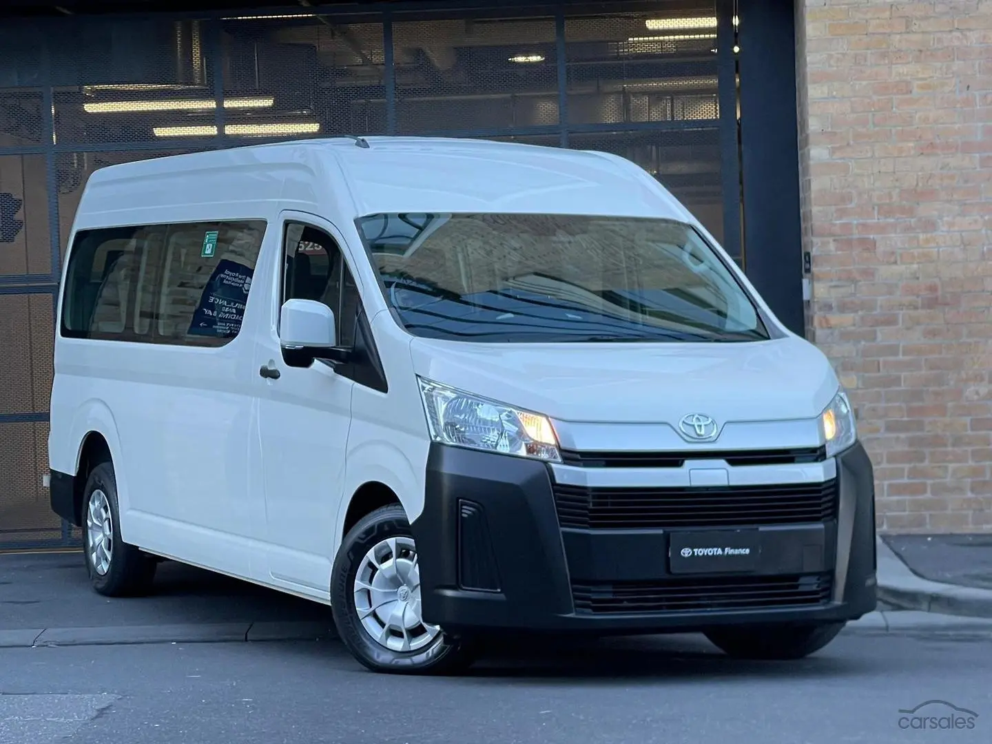 2019 Toyota Hiace Image 1