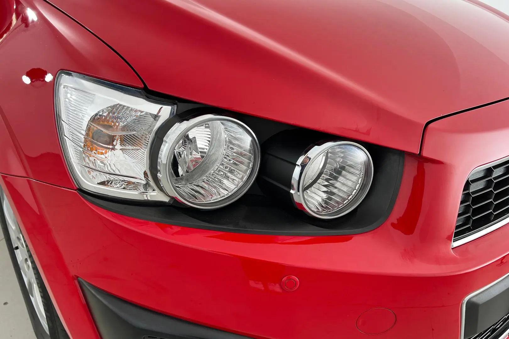2014 Holden Barina Gallery Image 2