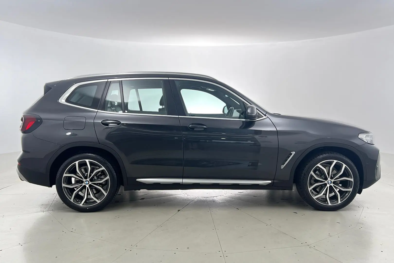 2022 BMW X3 Gallery Image 5