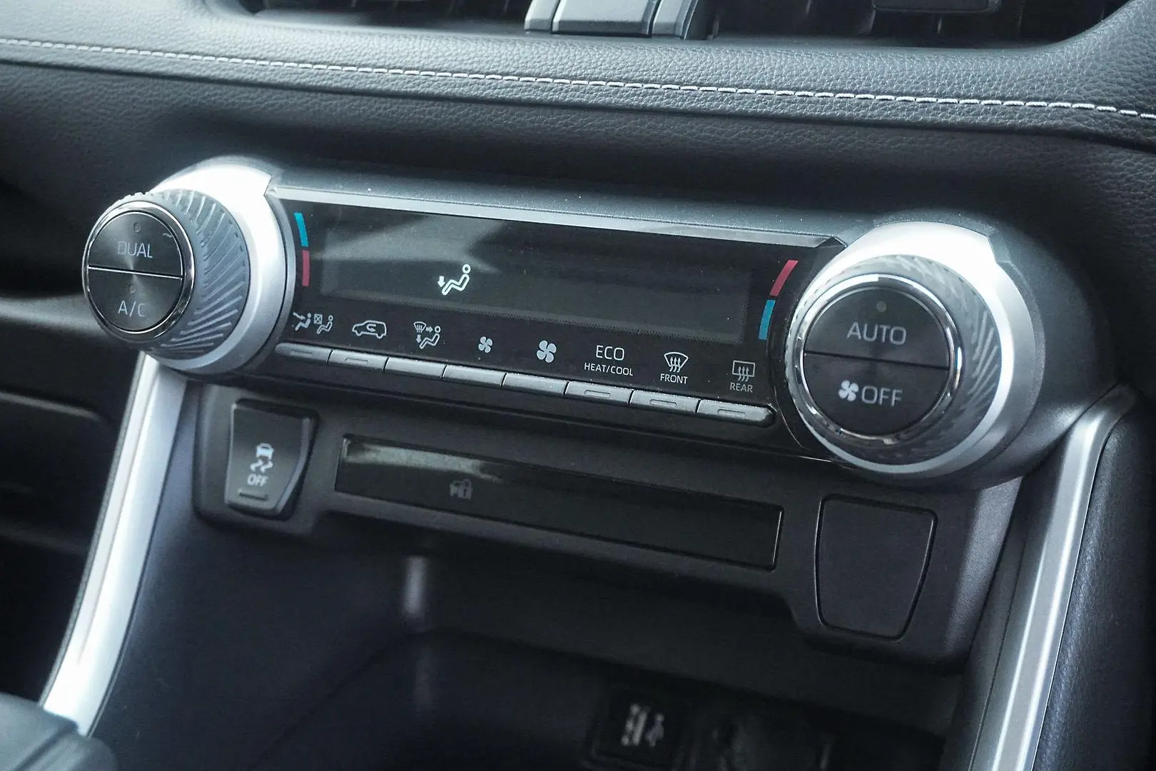 2023 Toyota RAV4 Gallery Image 15