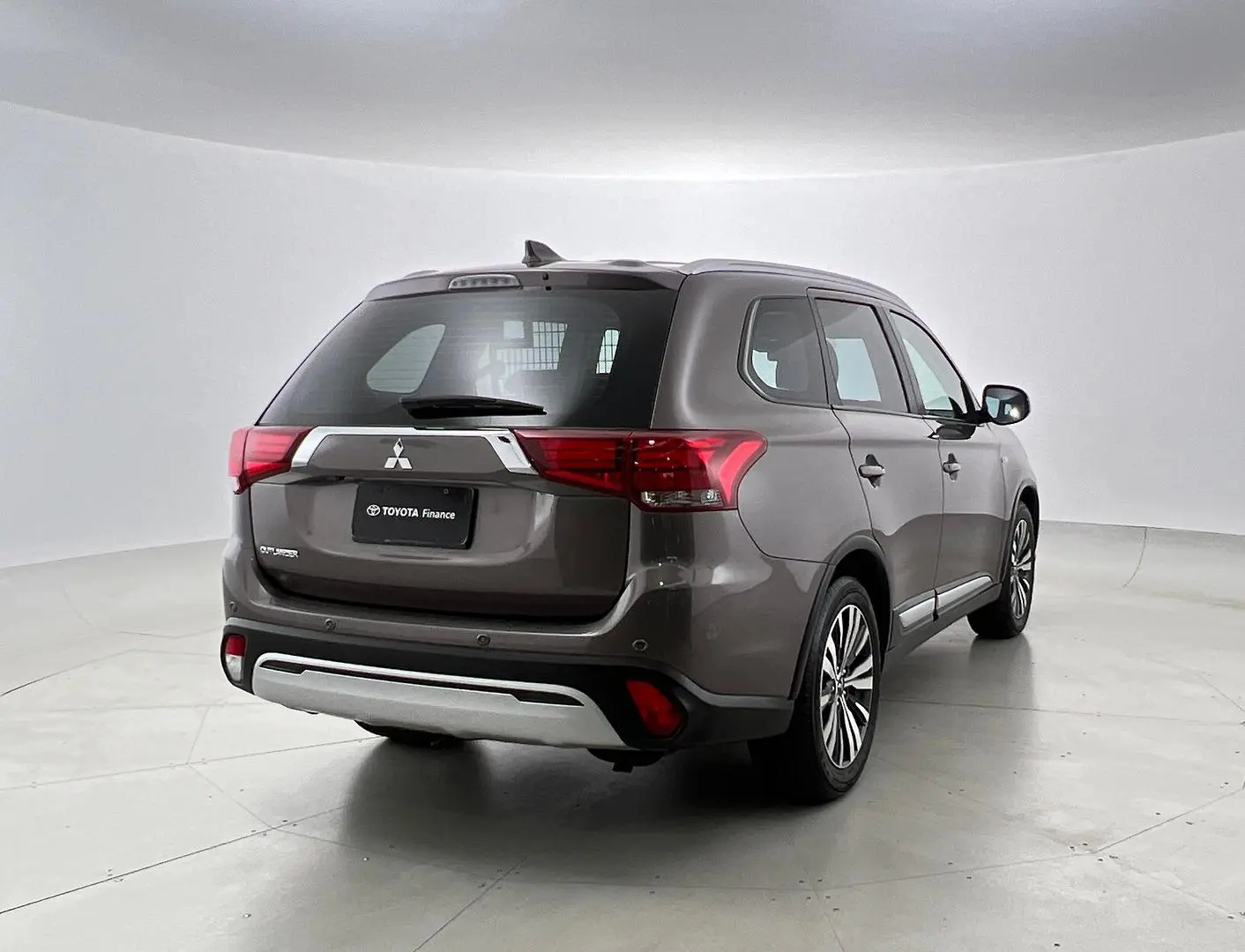 2019 Mitsubishi Outlander Image 7