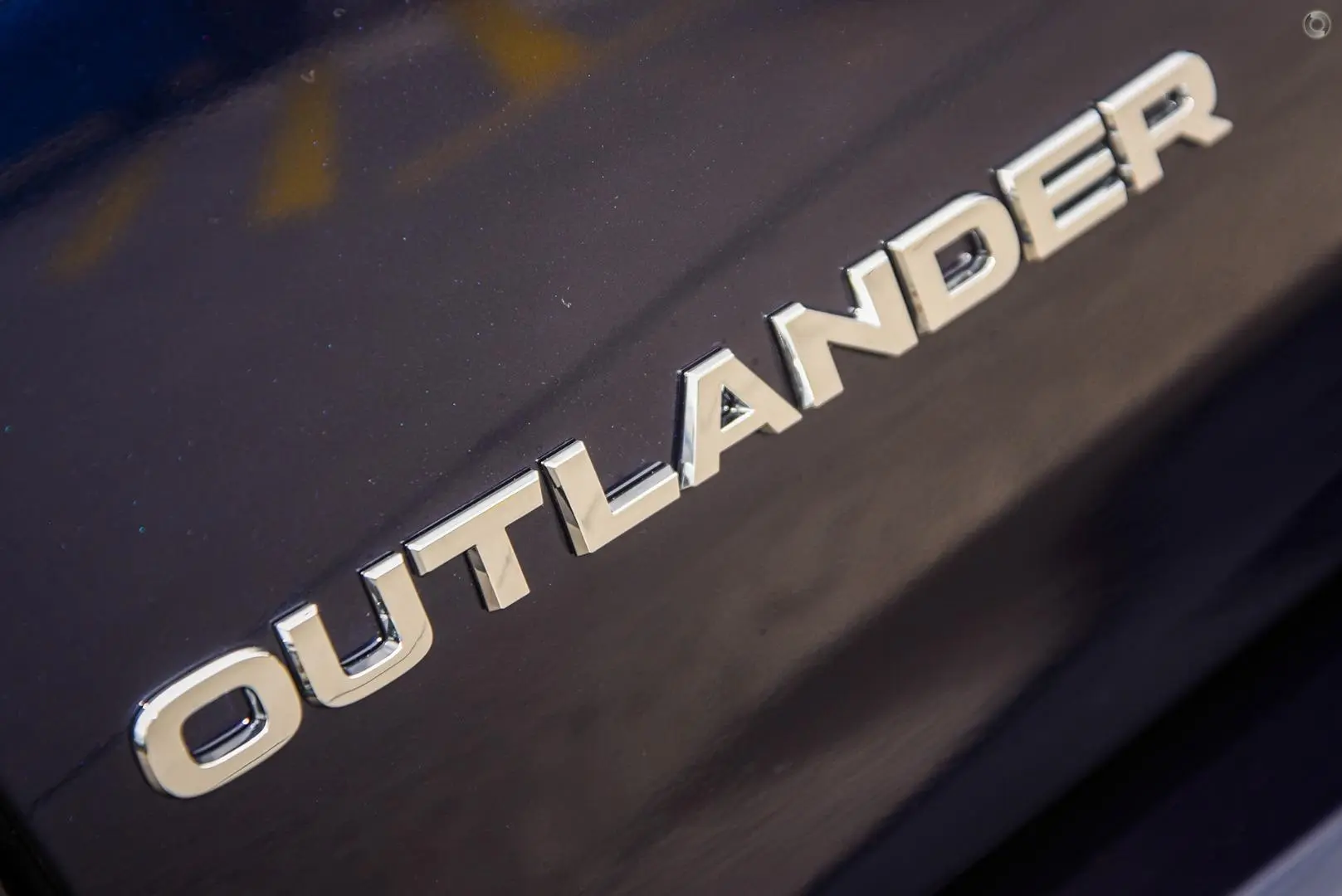 2022 Mitsubishi Outlander Gallery Image 12