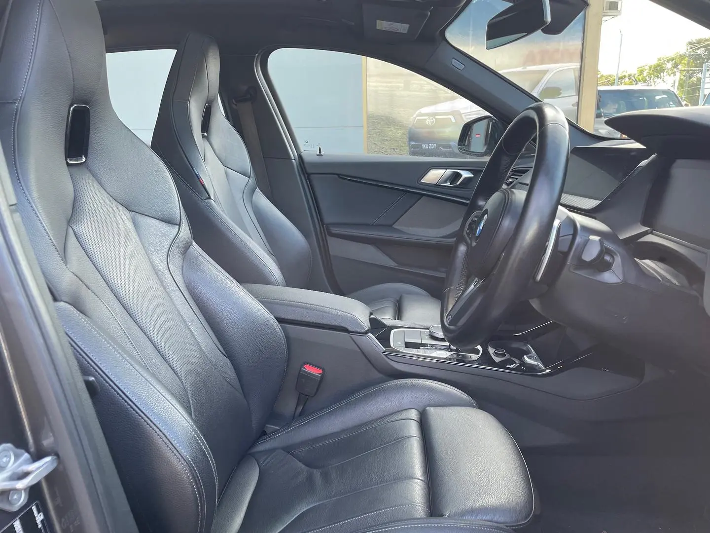 2021 BMW 1 Series Gallery Image 16