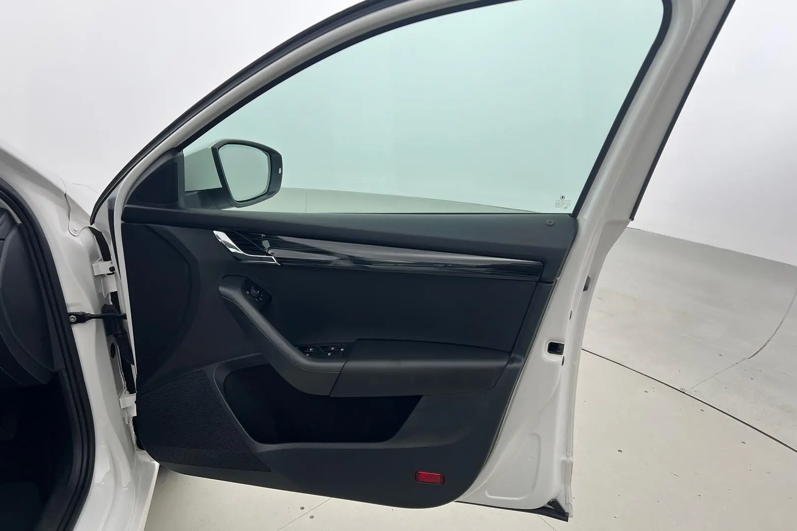 2020 SKODA Octavia Gallery Image 10