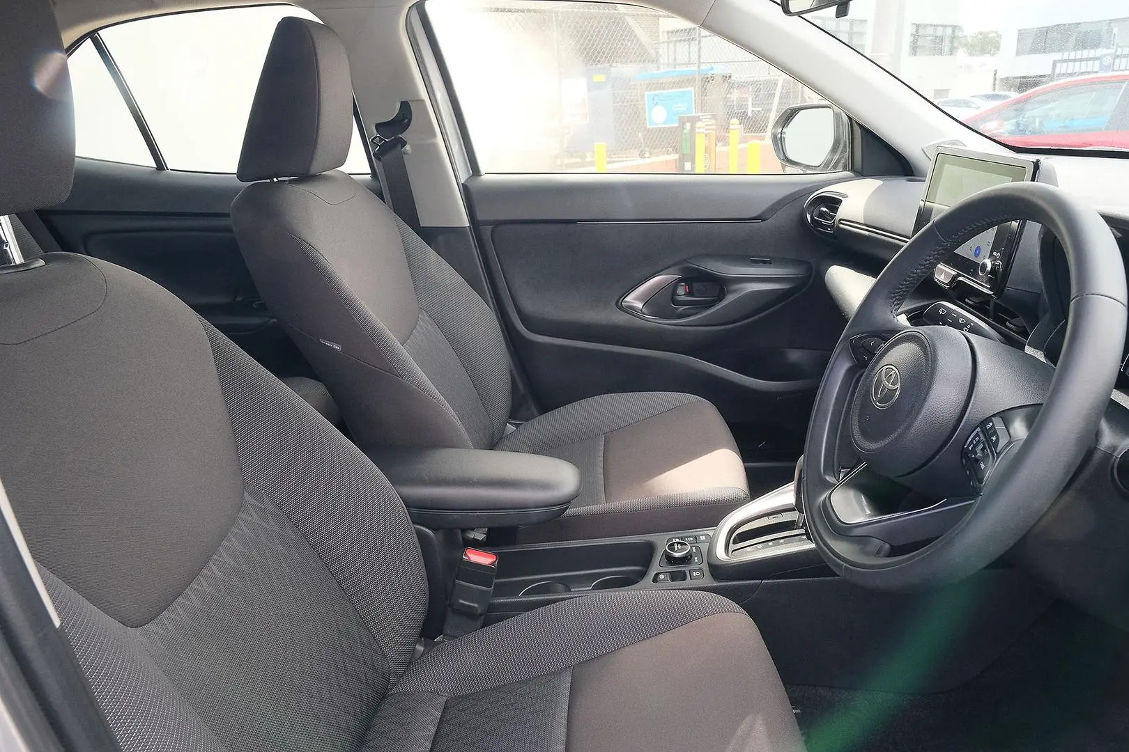 2024 Toyota Yaris Cross Gallery Image 13