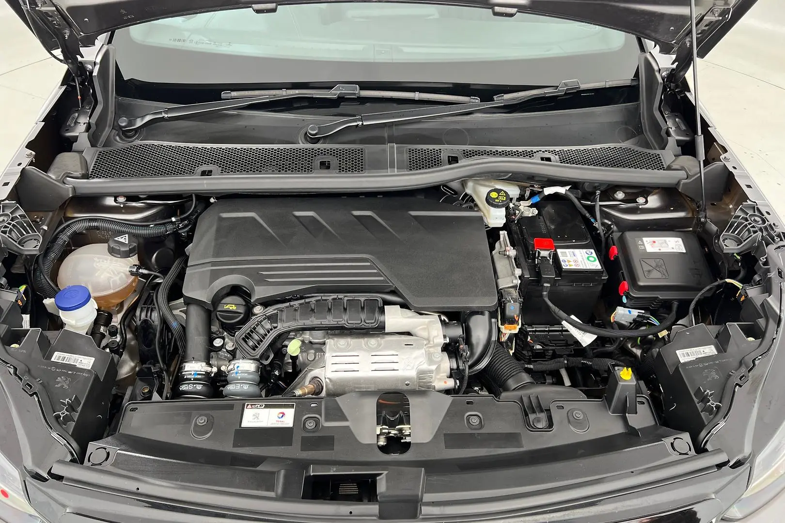 2022 Peugeot 2008 Gallery Image 21