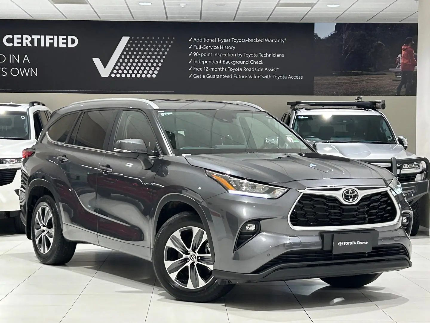 2023 Toyota Kluger Gallery Image 1