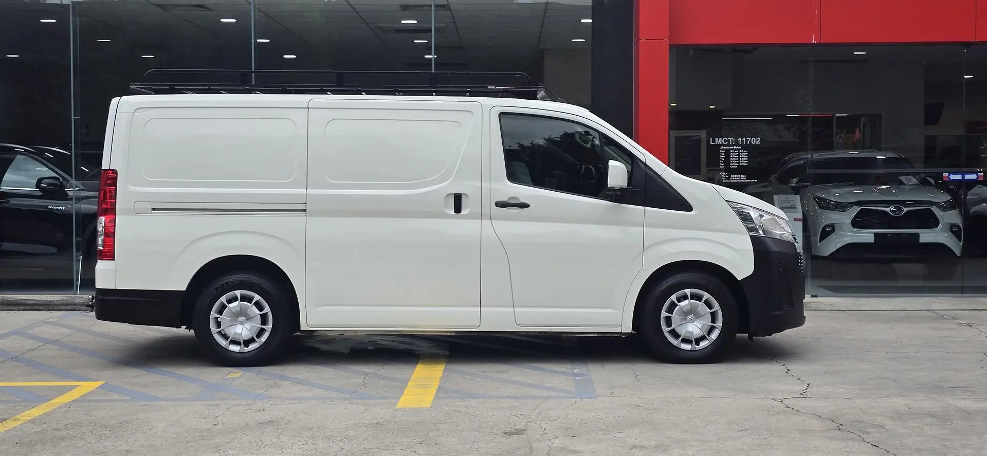 2021 Toyota Hiace Gallery Image 2