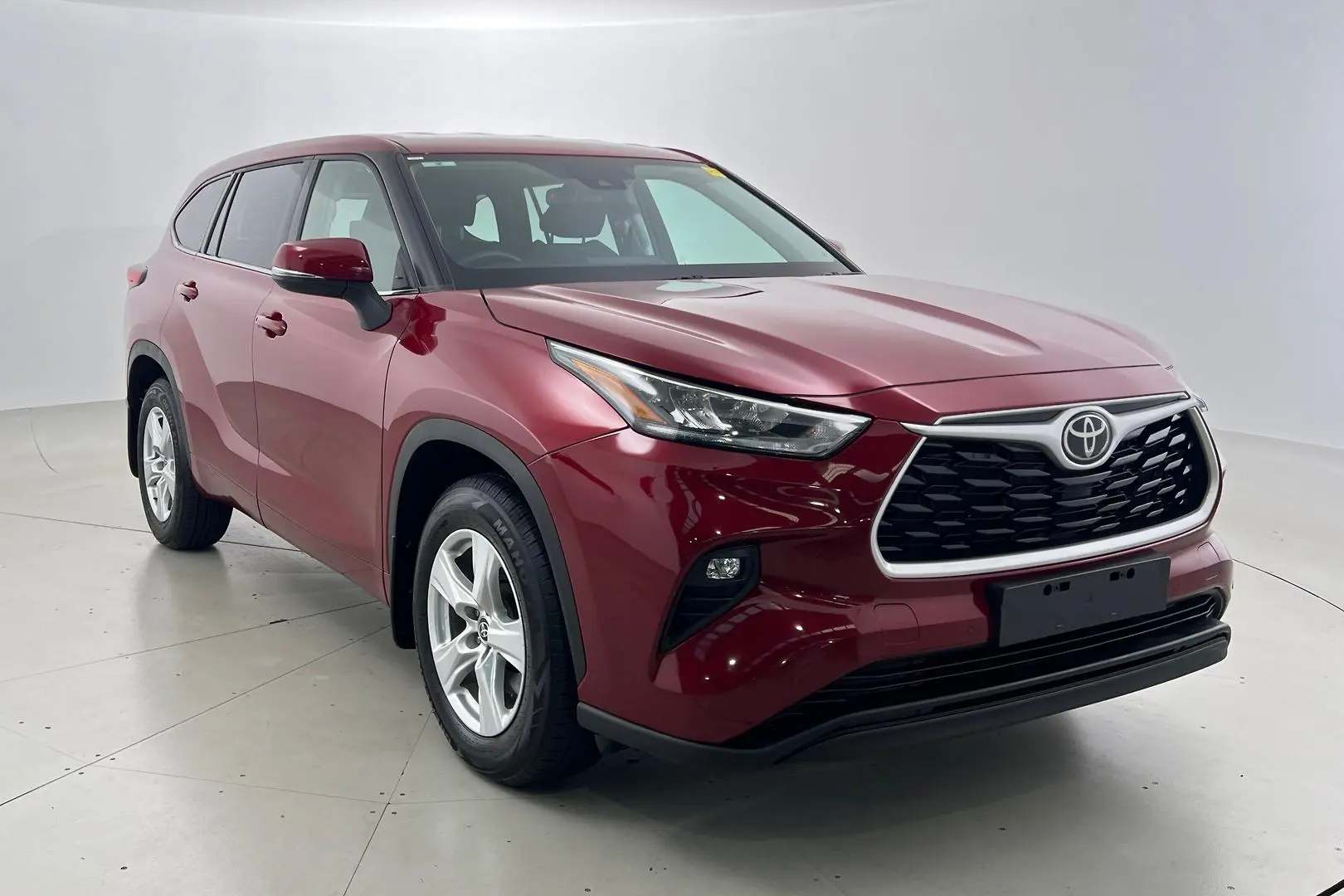 2022 Toyota Kluger Gallery Image 1