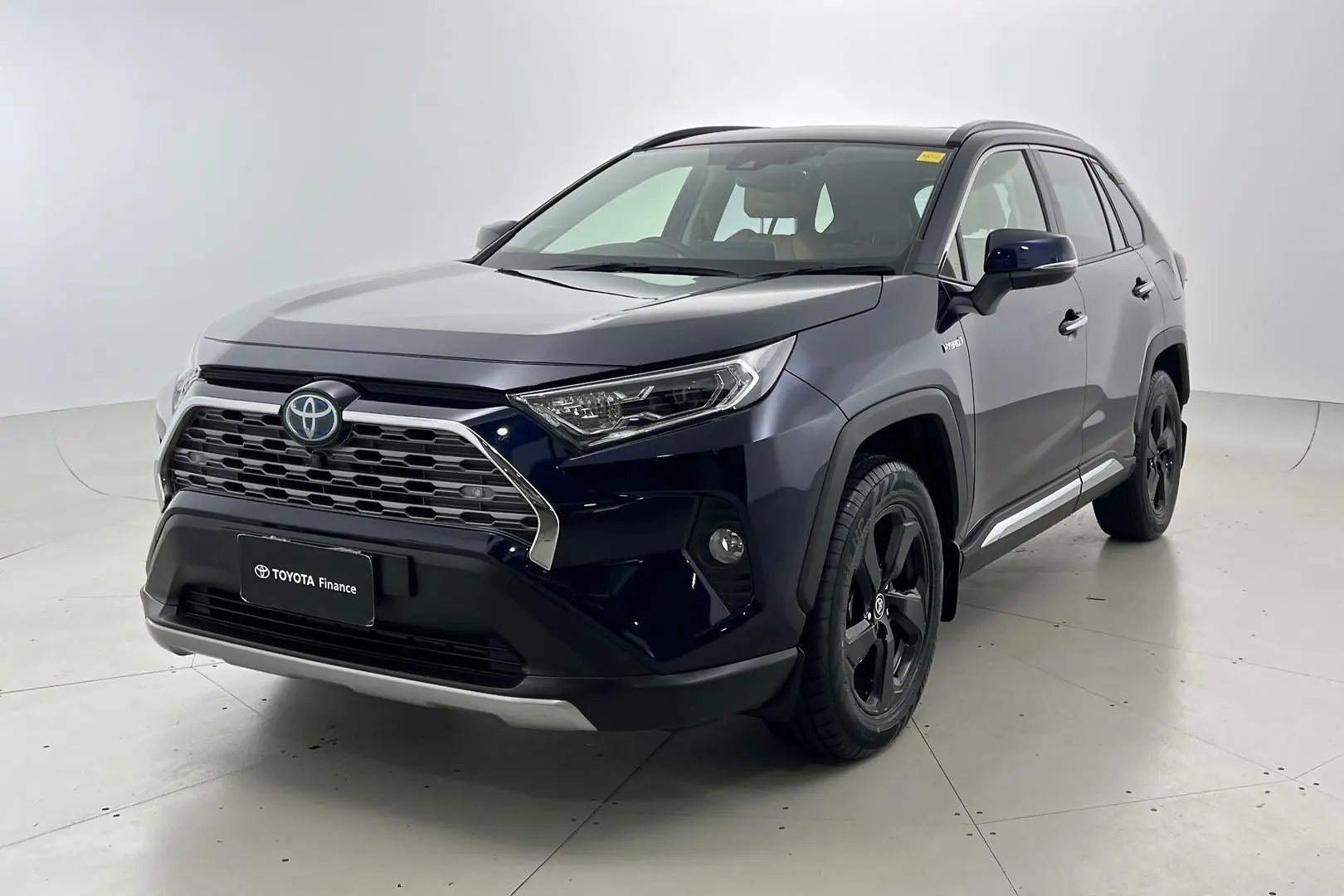 2019 Toyota RAV4 Gallery Image 9