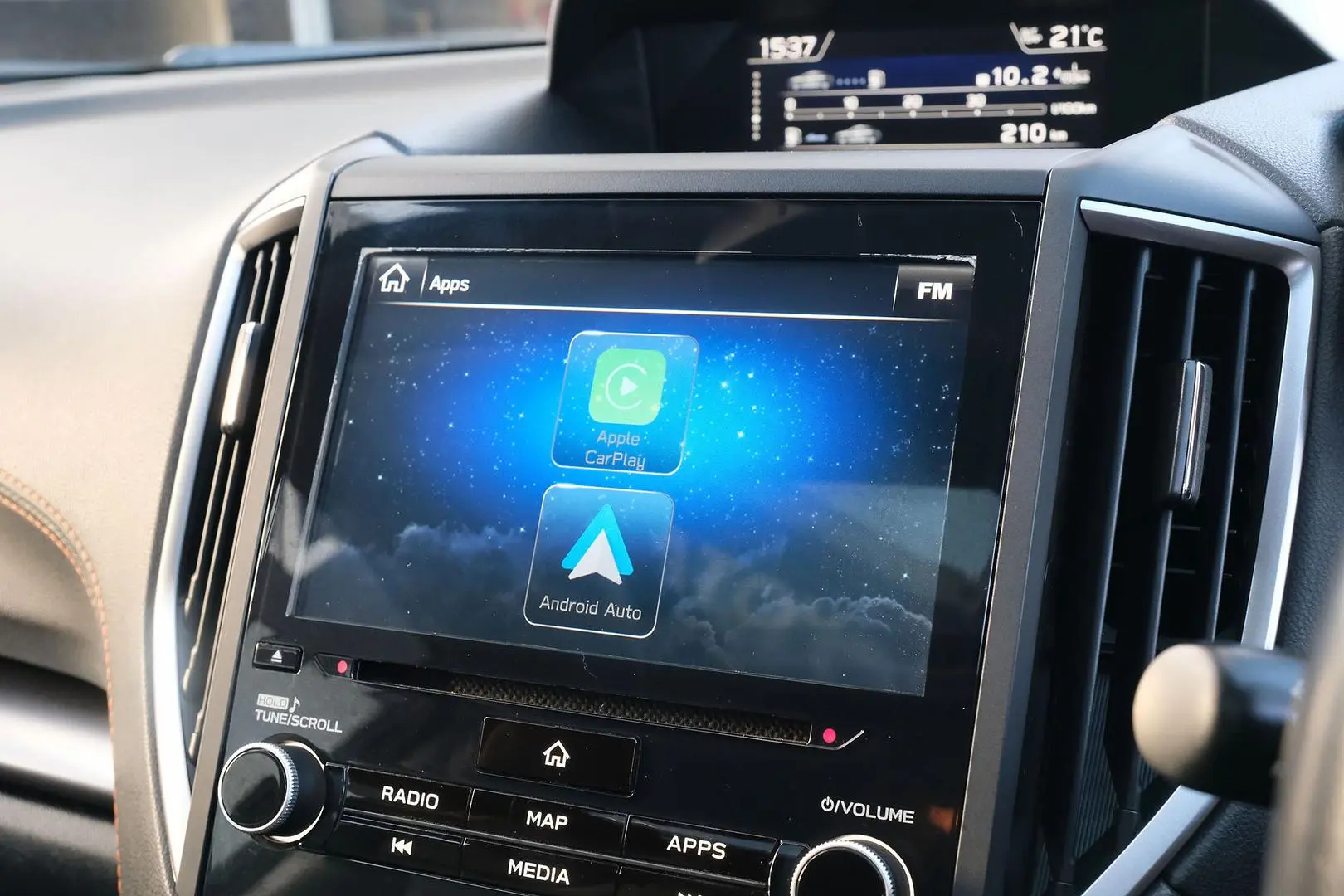 2018 Subaru XV Gallery Image 13
