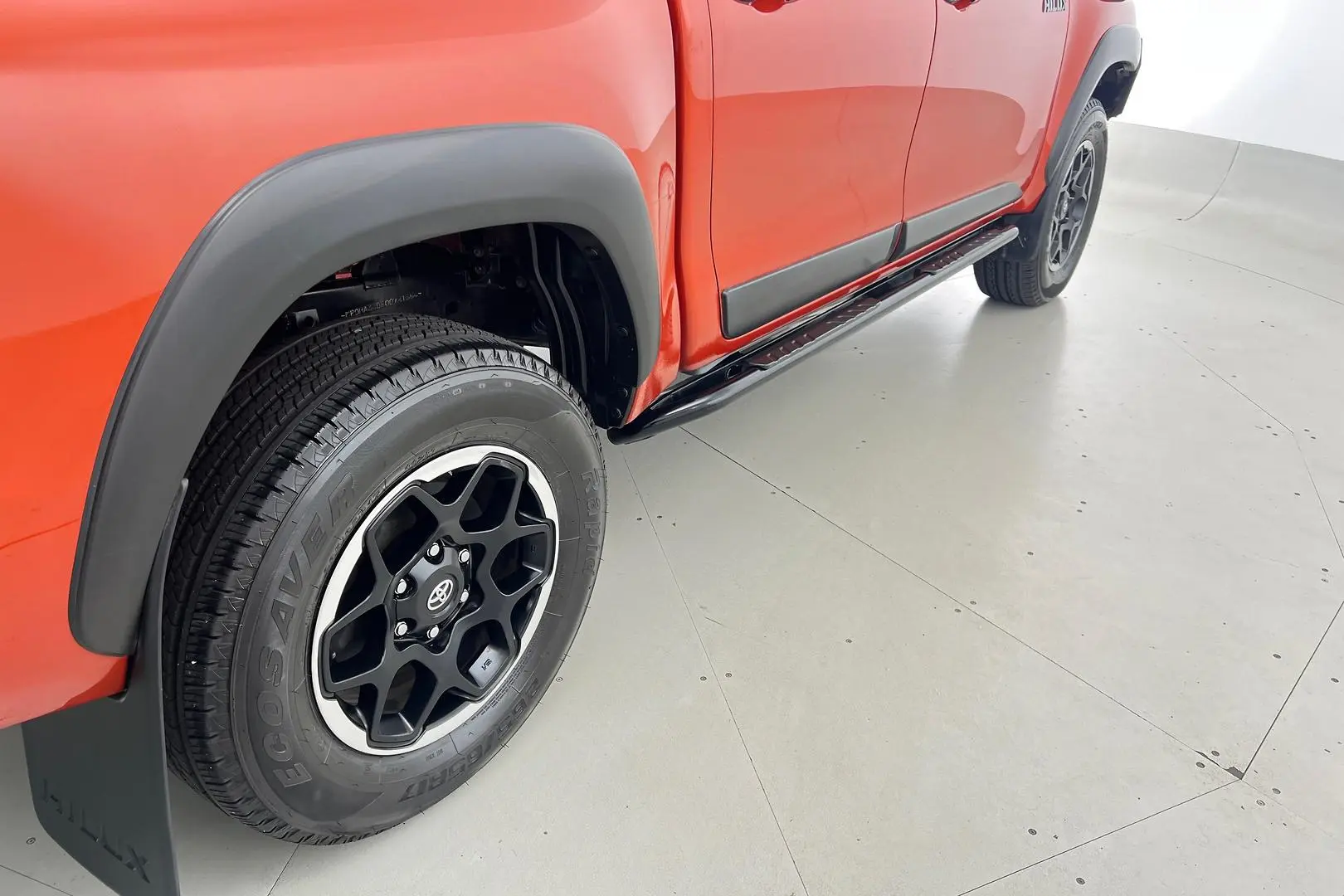 2019 Toyota Hilux Gallery Image 9