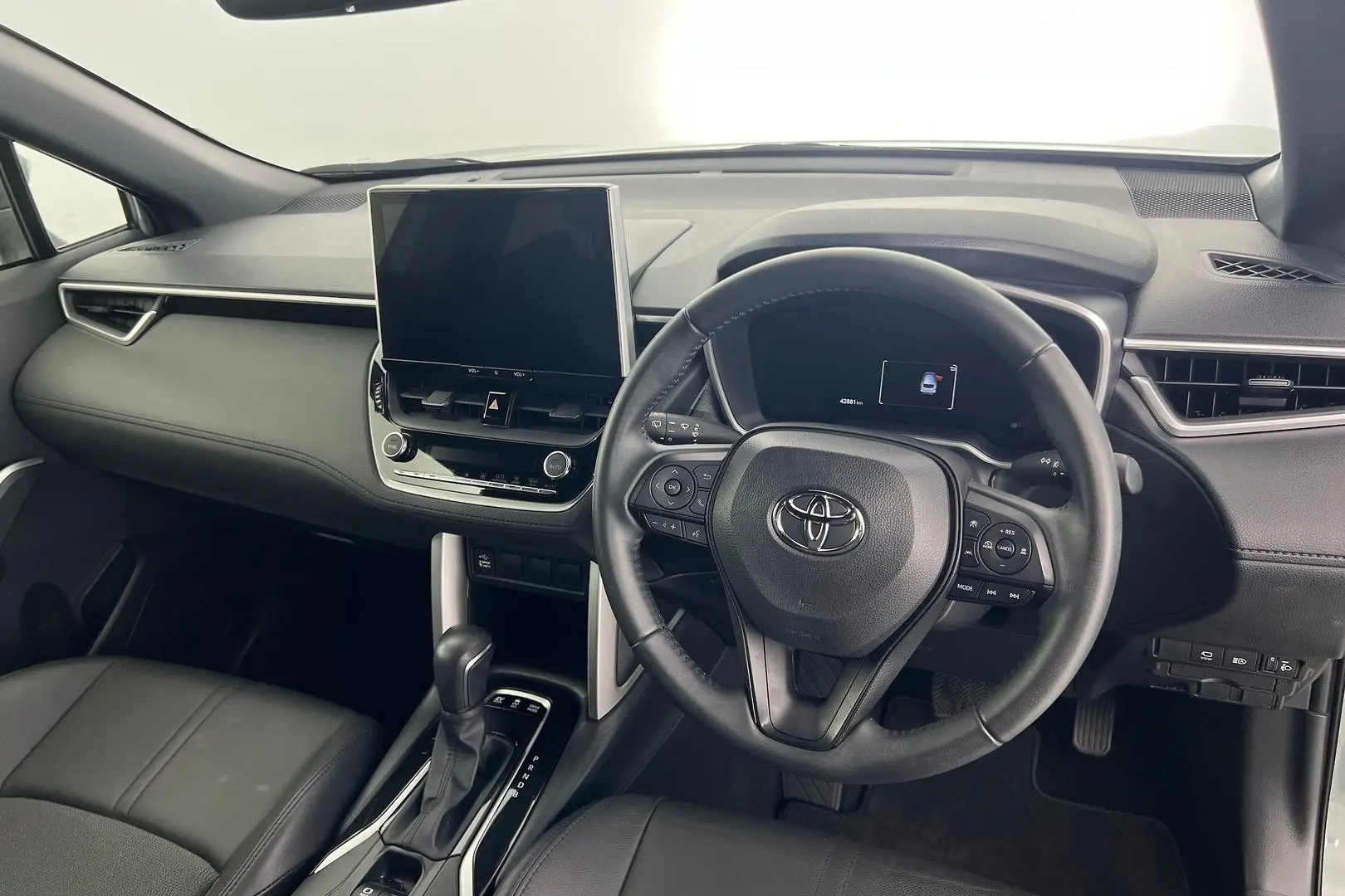 2023 Toyota Corolla Cross Gallery Image 12