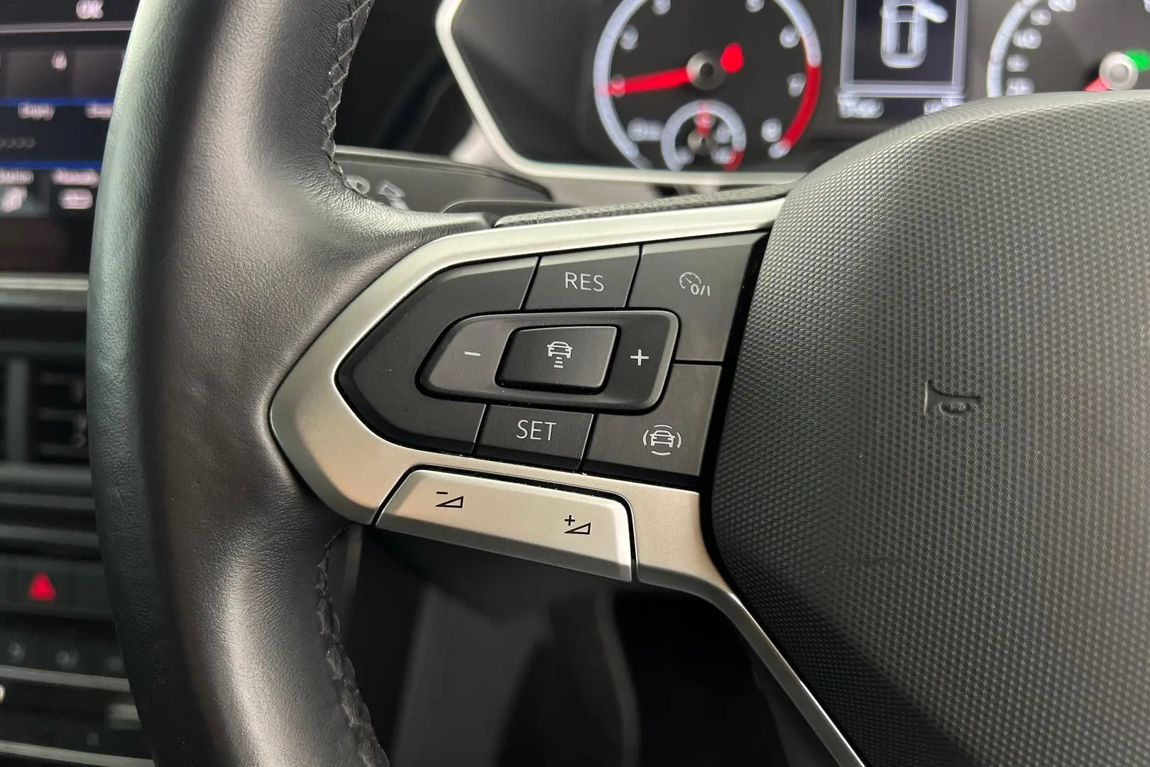 2021 Volkswagen T-Cross Gallery Image 17
