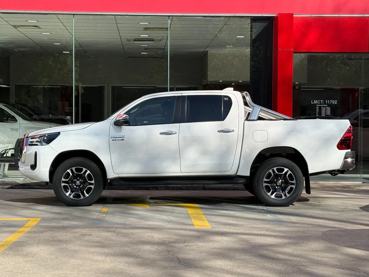 2023 Toyota Hilux Gallery Image 10